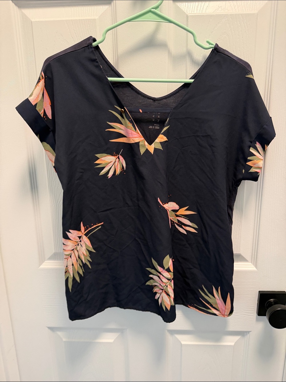 a new day Black Floral V-Neck Short Sleeve Top